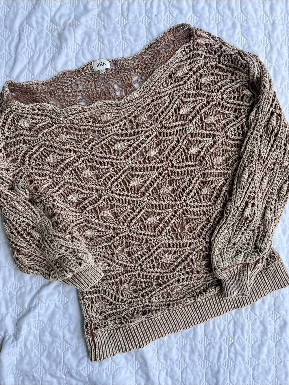 BKE BUCKLE - Crochet knit off the shoulder sweater - Size Small - Like New - Tan